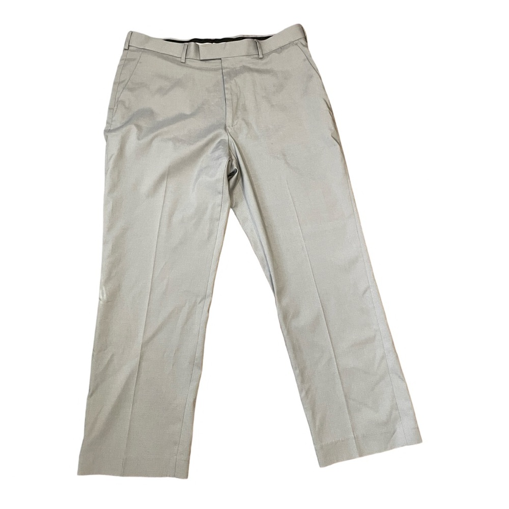 Perry Ellis men’s  Gray Chinos with Crisp Creases